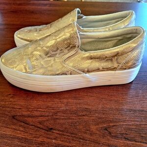 JABASIC Gold Snake Slip-On Women's Platform Loafers Size 9.5 Very Good Condition